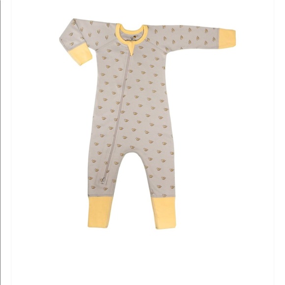 BRAND NEW Beecotton Bee Pattern Two Way Zip Romper - Picture 2 of 5